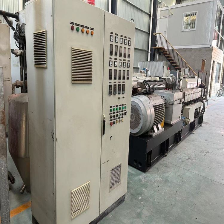Used Flat Double Granulator Used Flat Double Granulator